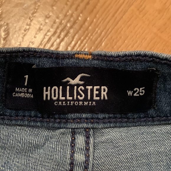 hollister - denim shorts - Picture 4 of 5